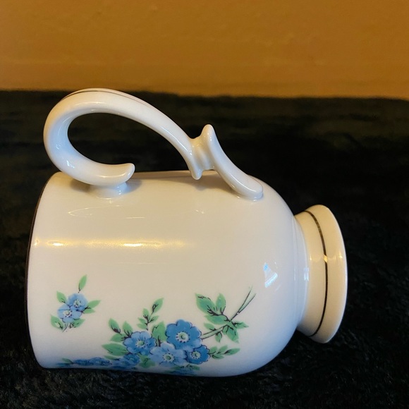 Porcelain mugs - Picture 4 of 13